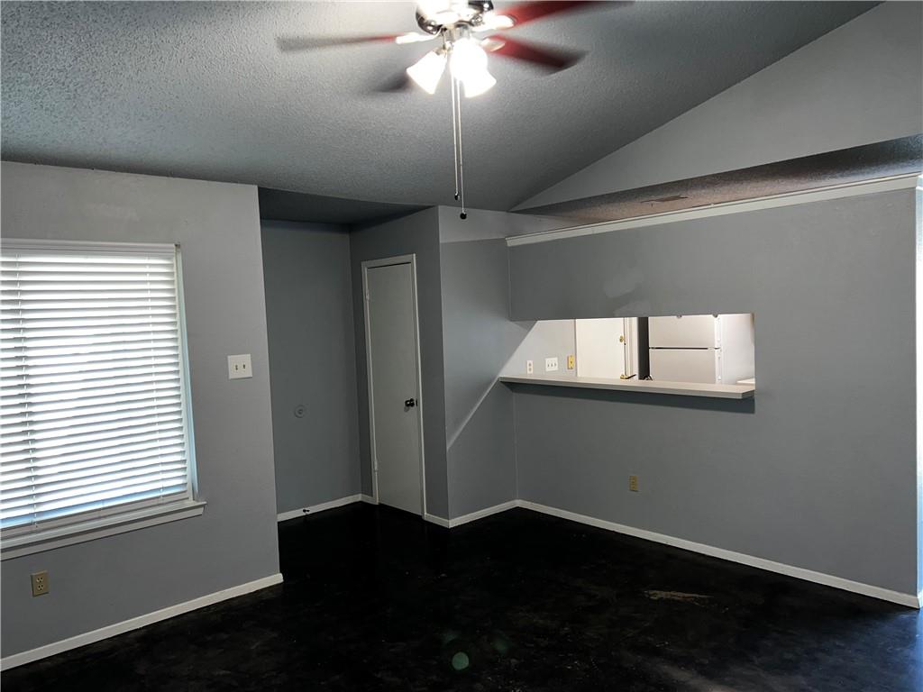 617 Greenlawn Blvd, Round Rock, TX 78664