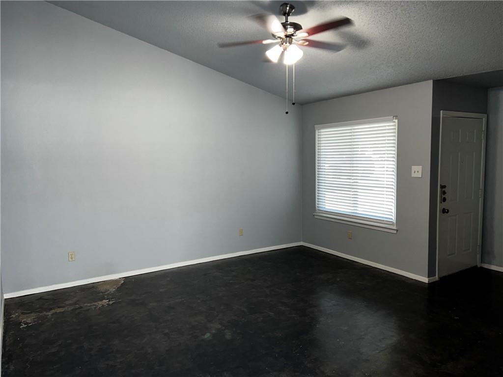 617 Greenlawn Blvd, Round Rock, TX 78664