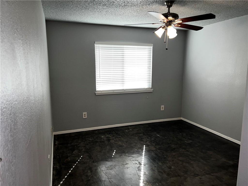 617 Greenlawn Blvd, Round Rock, TX 78664