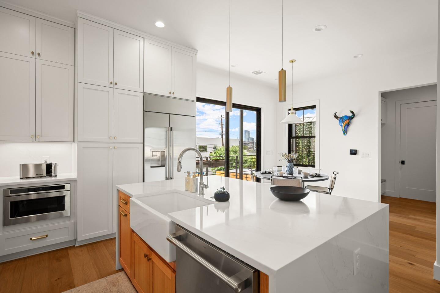 2005 E 8th St # 1, Austin, TX 78702