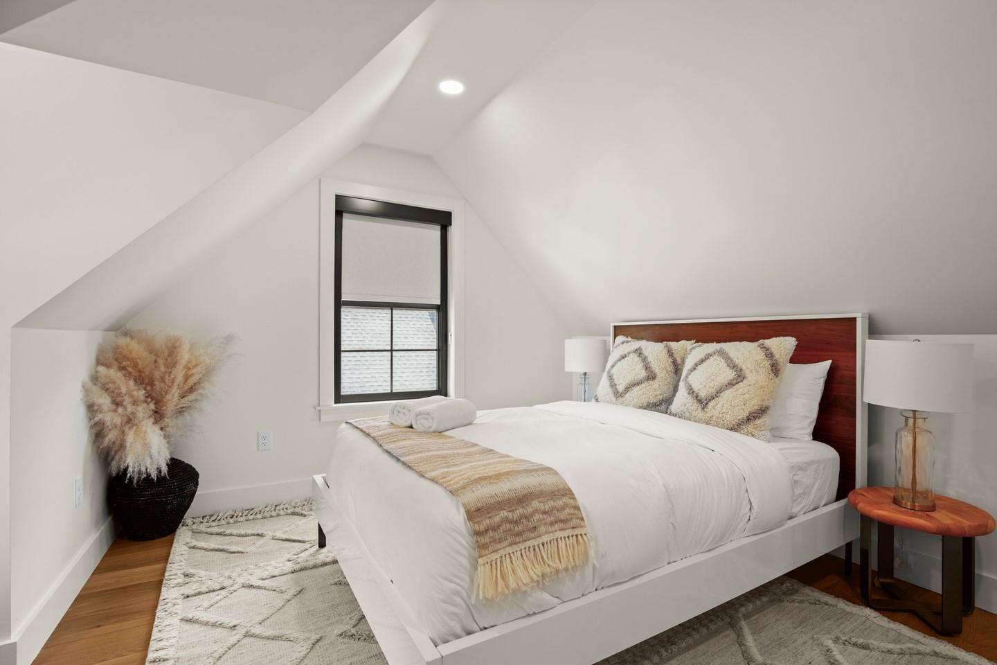 2005 E 8th St # 1, Austin, TX 78702