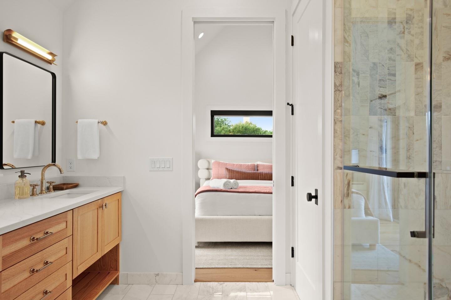 2005 E 8th St # 1, Austin, TX 78702