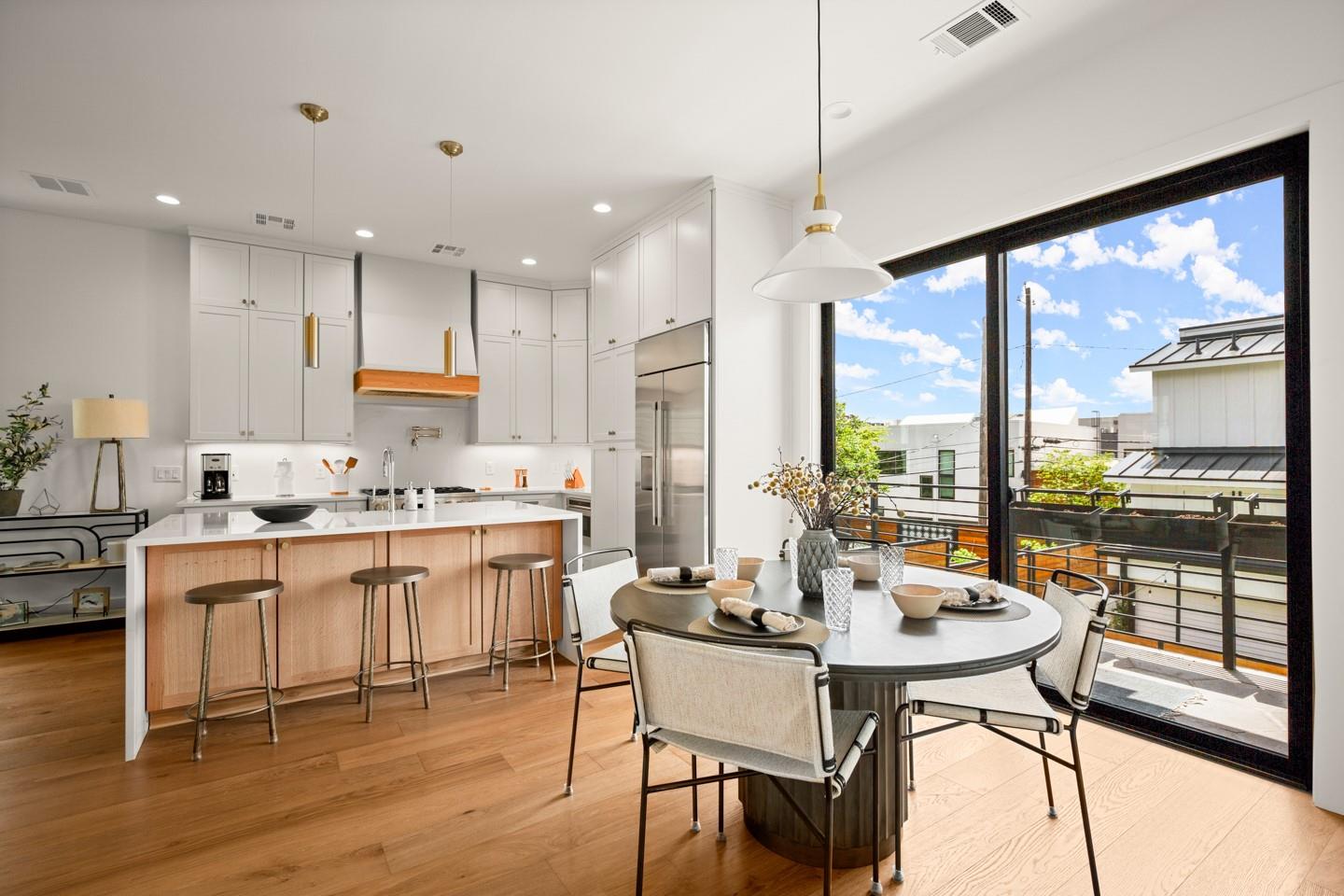 2005 E 8th St # 1, Austin, TX 78702