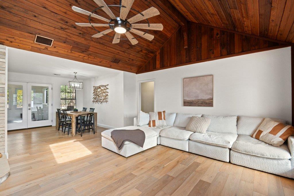 201 Raincloud, Wimberley, TX 78676