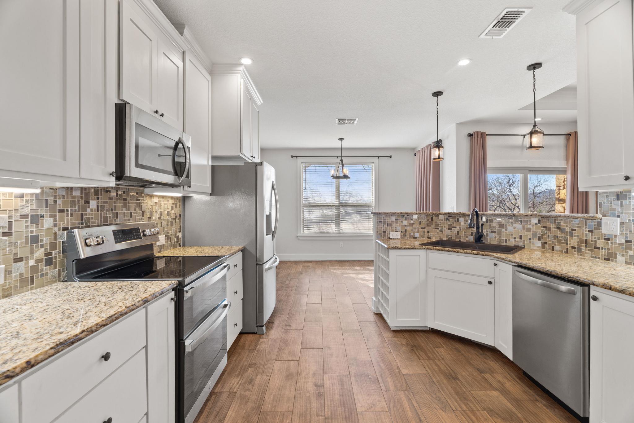 110 Chaumont St, Kingsland, TX 78639