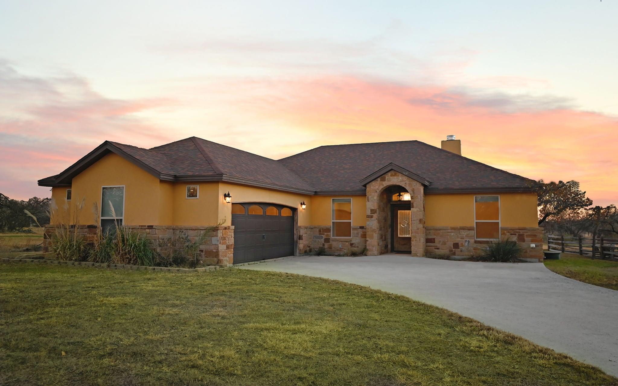 110 Chaumont St, Kingsland, TX 78639