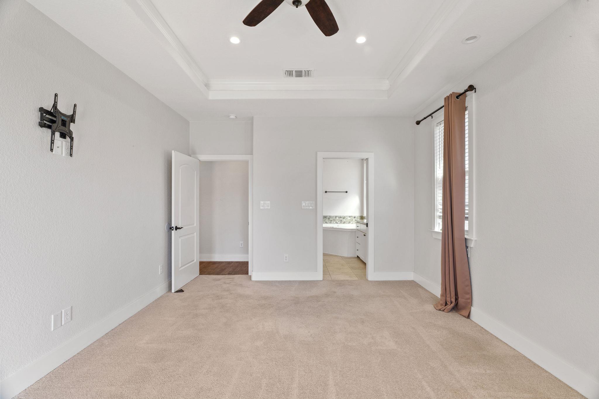 110 Chaumont St, Kingsland, TX 78639