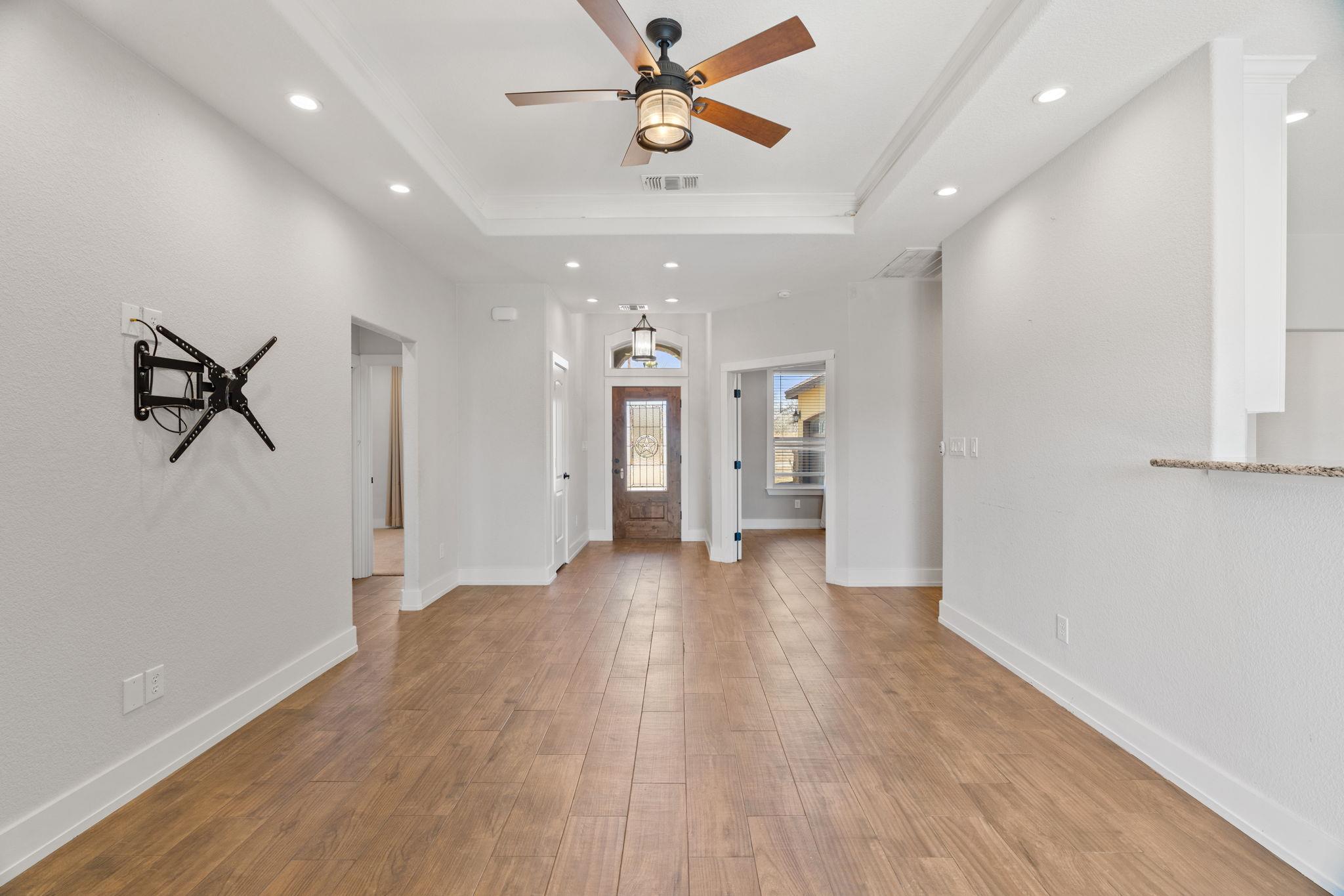 110 Chaumont St, Kingsland, TX 78639