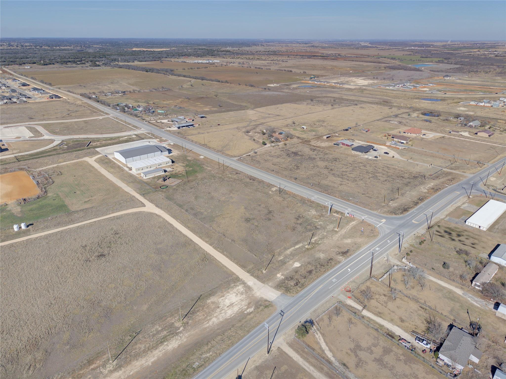 787 County Road 307 Rd, Jarrell, TX 76537