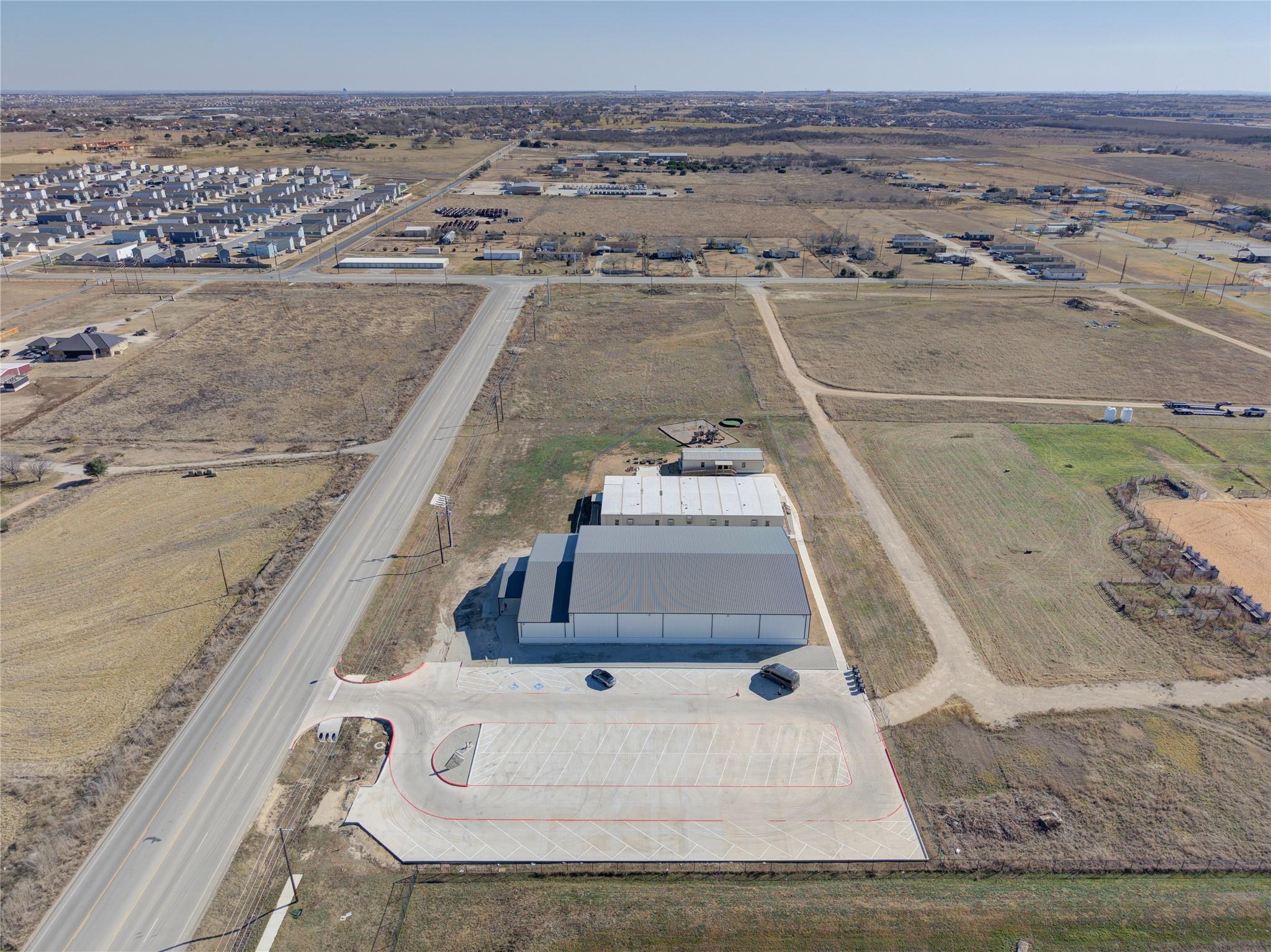 787 County Road 307 Rd, Jarrell, TX 76537