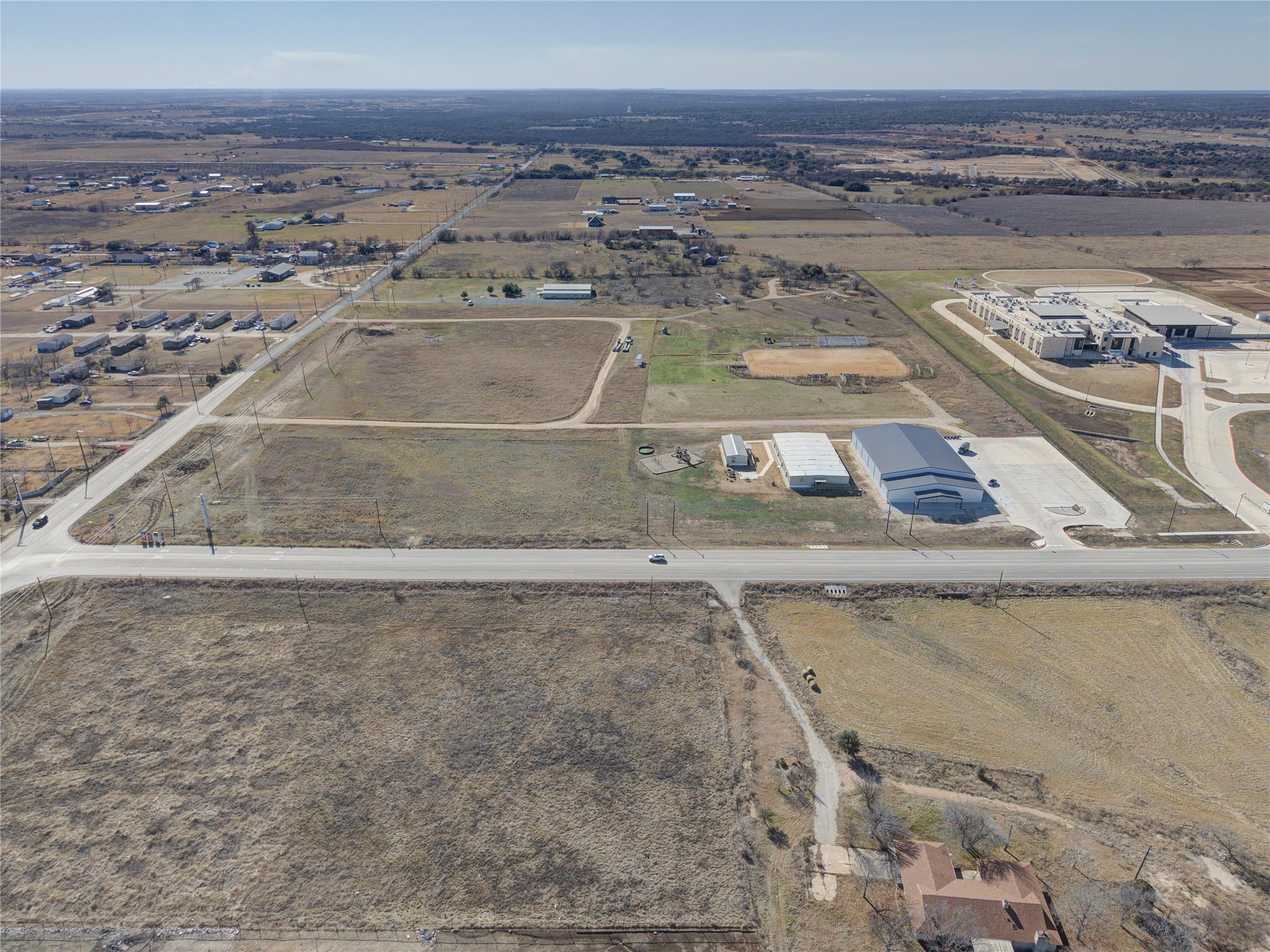 787 County Road 307 Rd, Jarrell, TX 76537