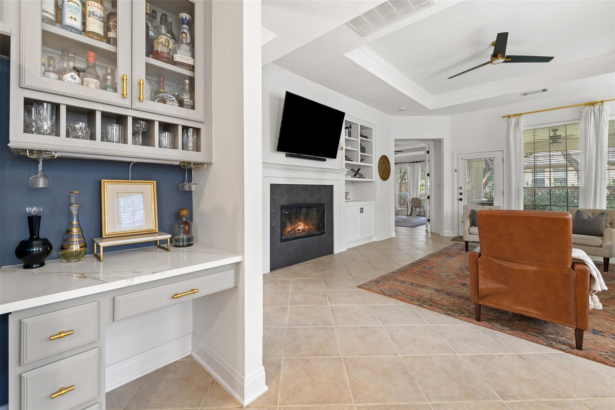 209 The Hills Dr, Austin, TX 78738