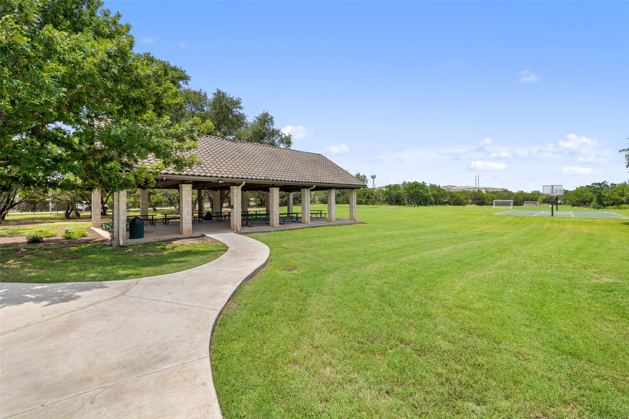 209 The Hills Dr, Austin, TX 78738