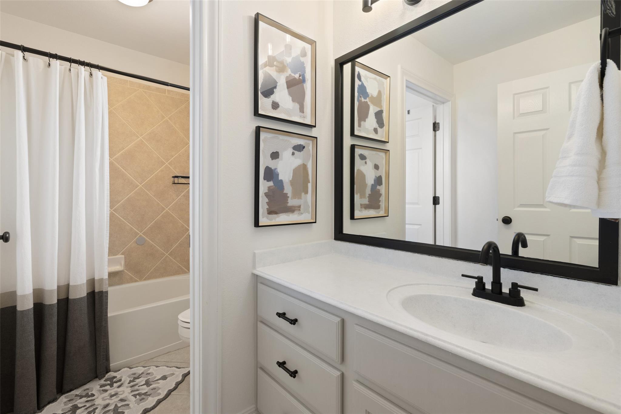 209 The Hills Dr, Austin, TX 78738