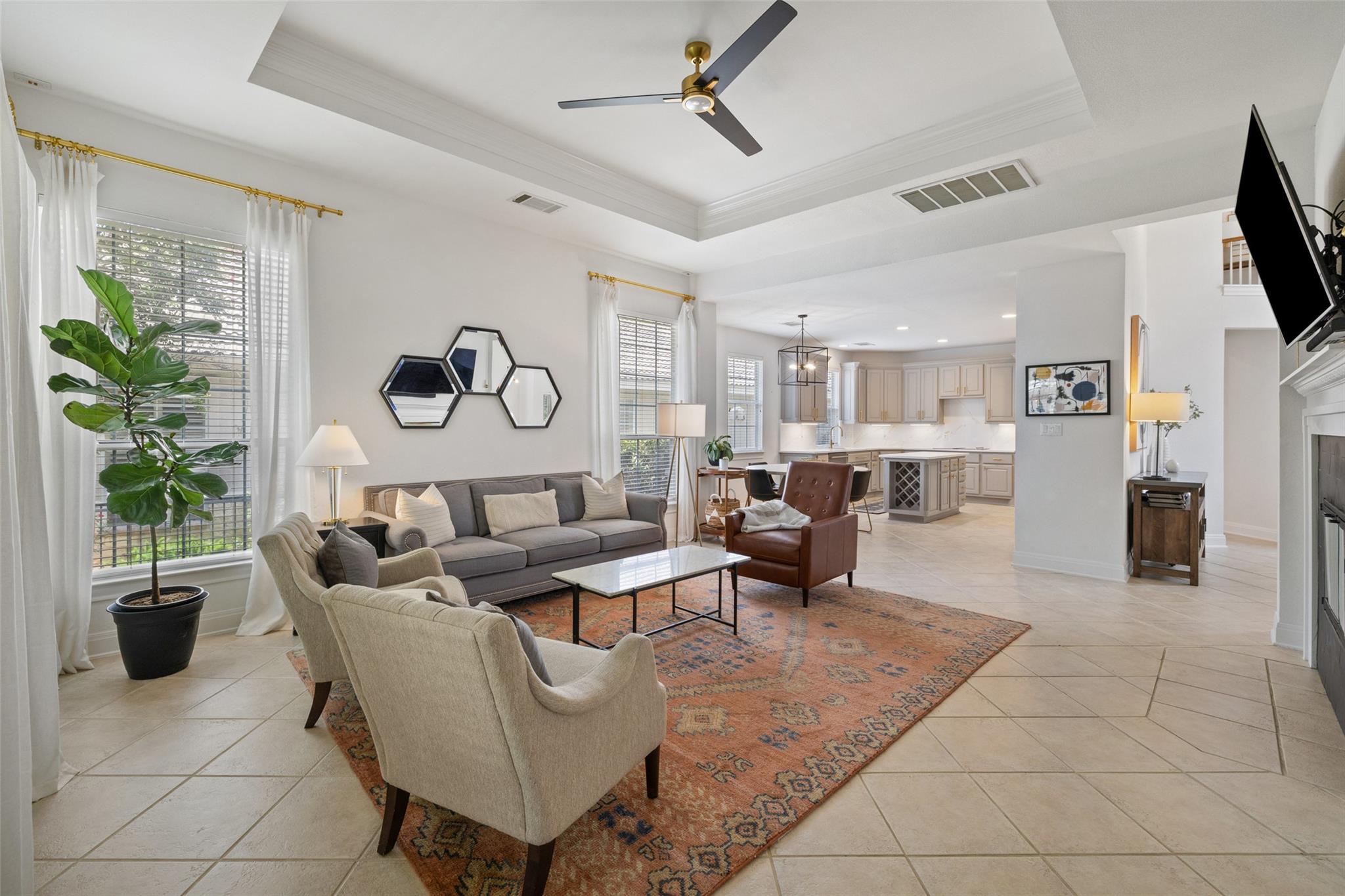 209 The Hills Dr, Austin, TX 78738