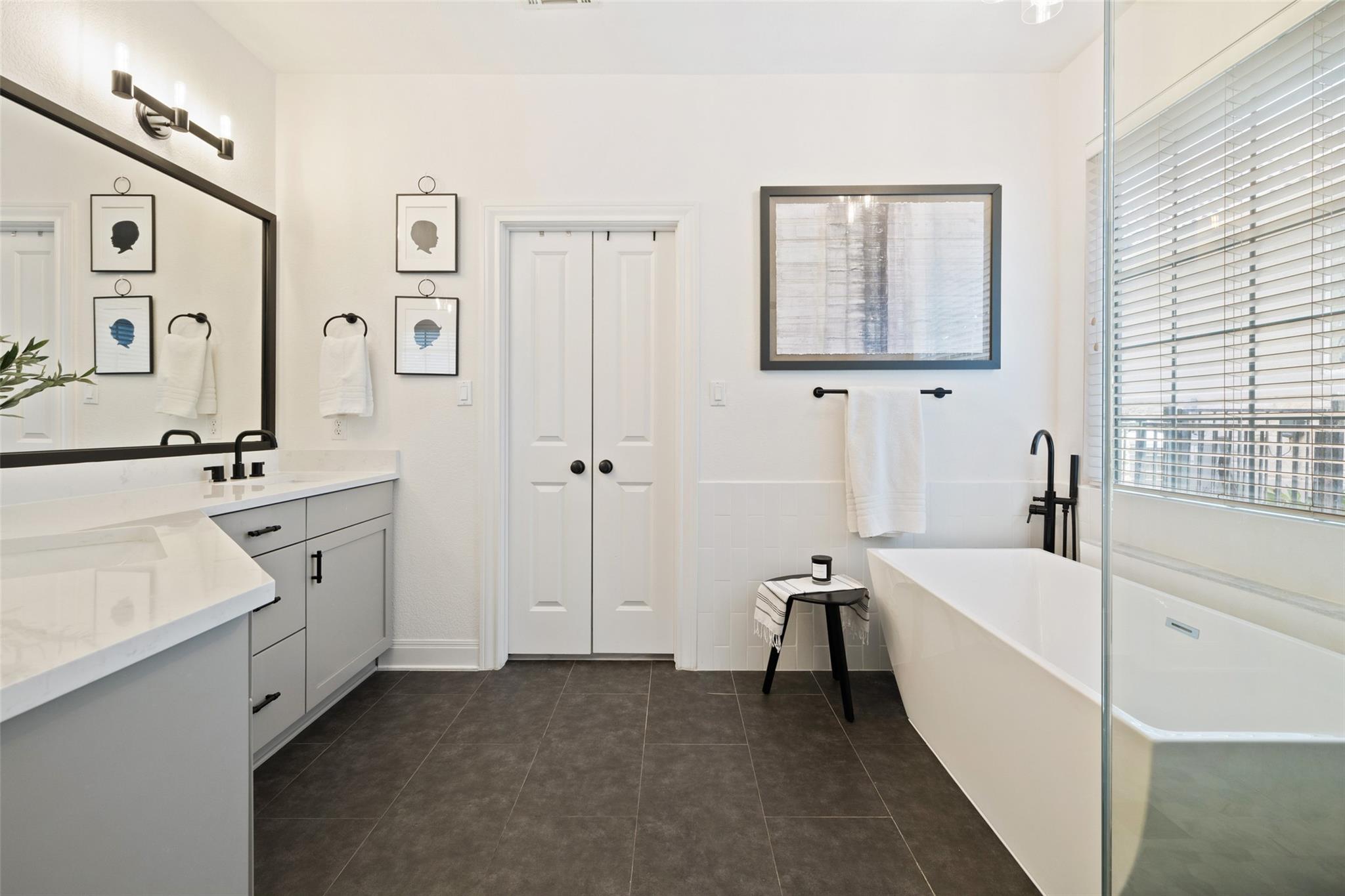 209 The Hills Dr, Austin, TX 78738