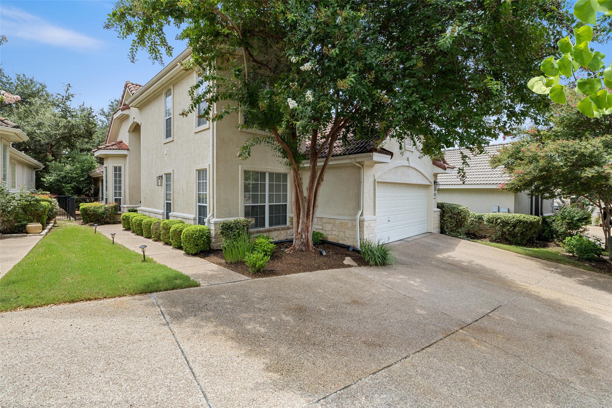 209 The Hills Dr, Austin, TX 78738