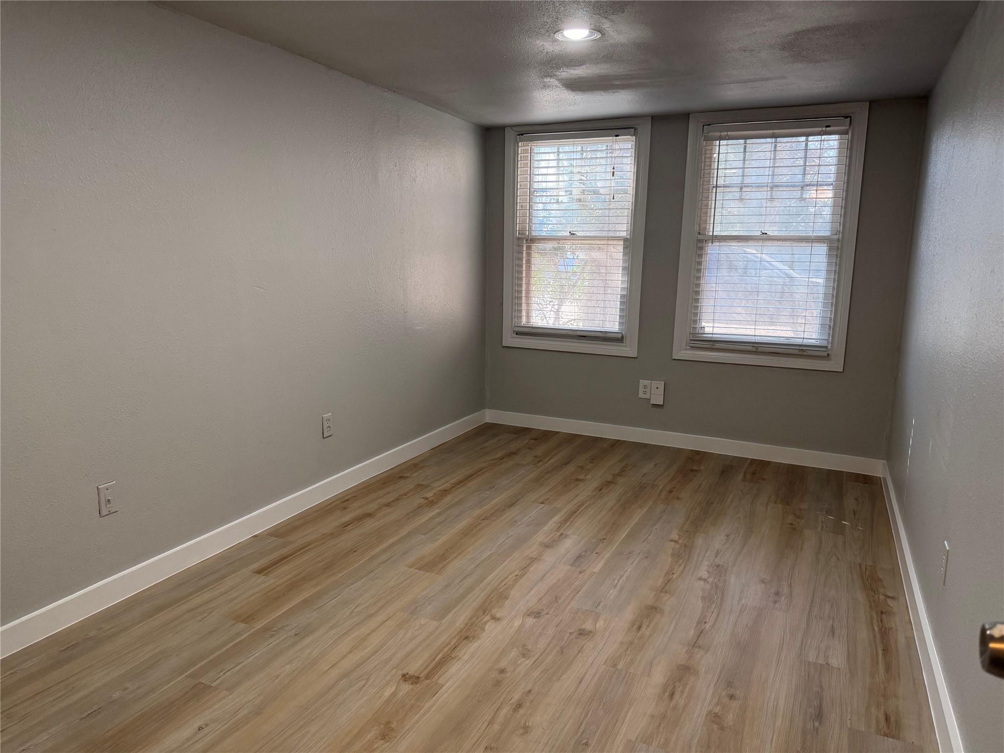 106 E 38 St # B, Austin, TX 78705