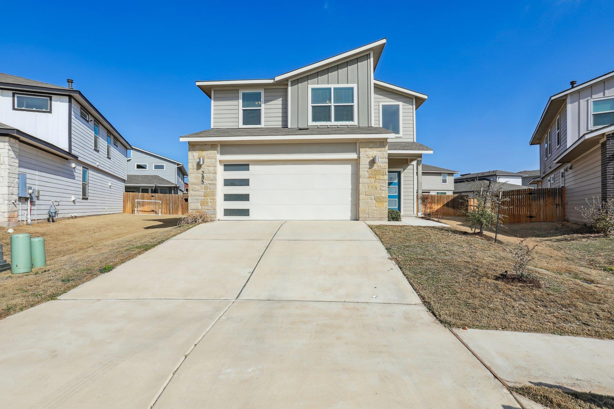 285 Geminiflora Bnd, Leander, TX 78641
