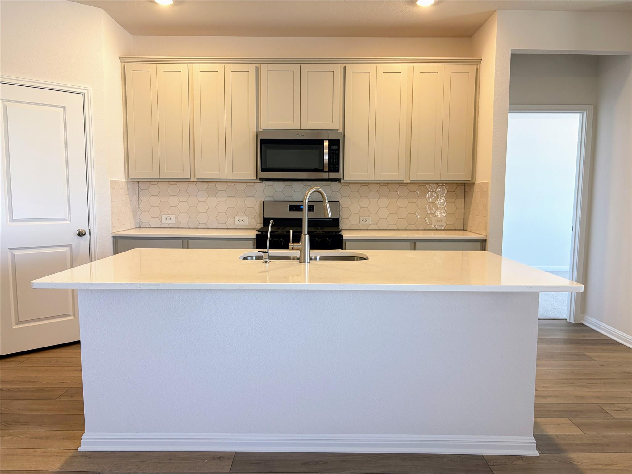 440 El Capitan Loop, Dripping Springs, TX 78620