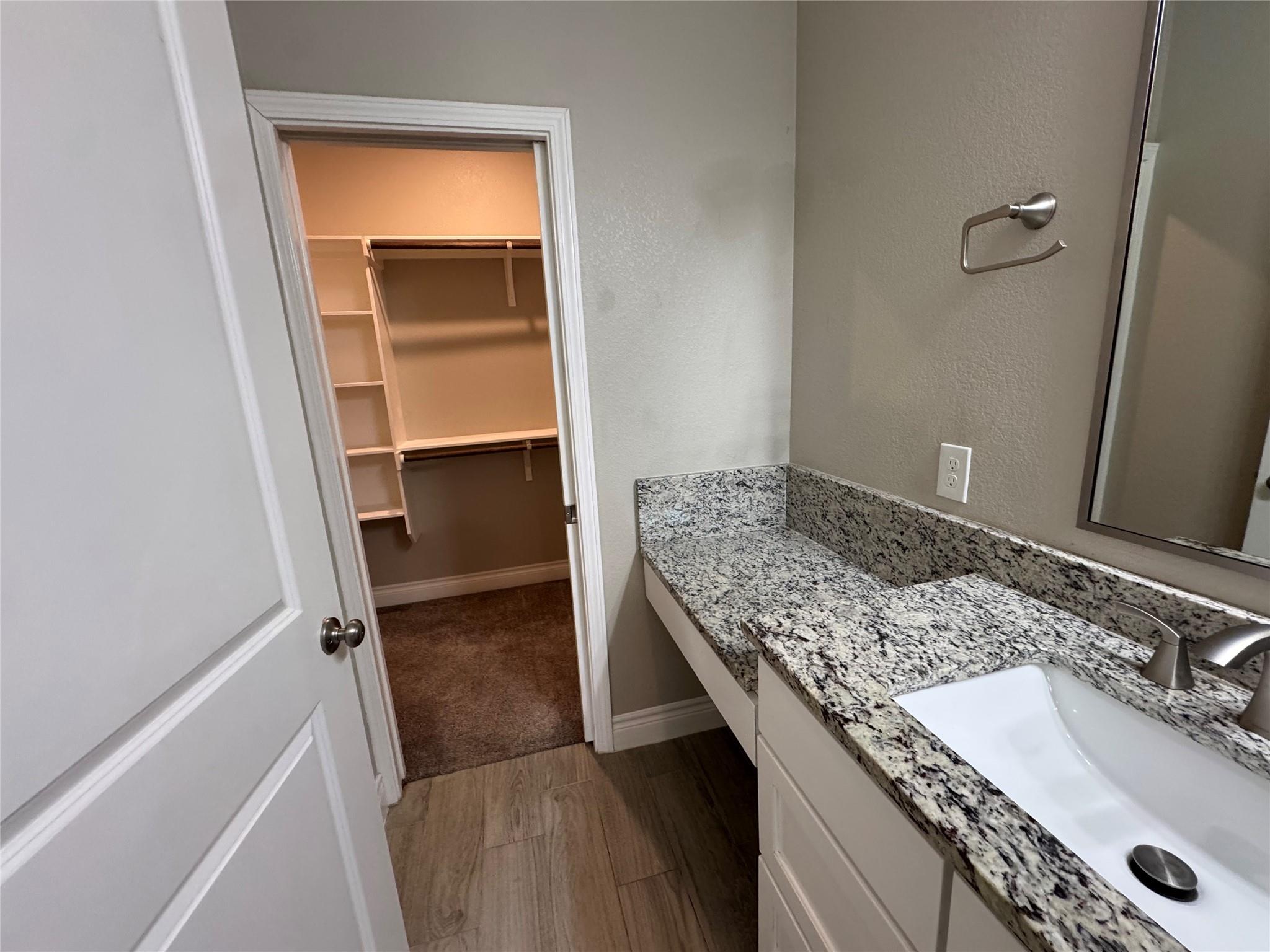 109 Mokulua Ln, Bastrop, TX 78602