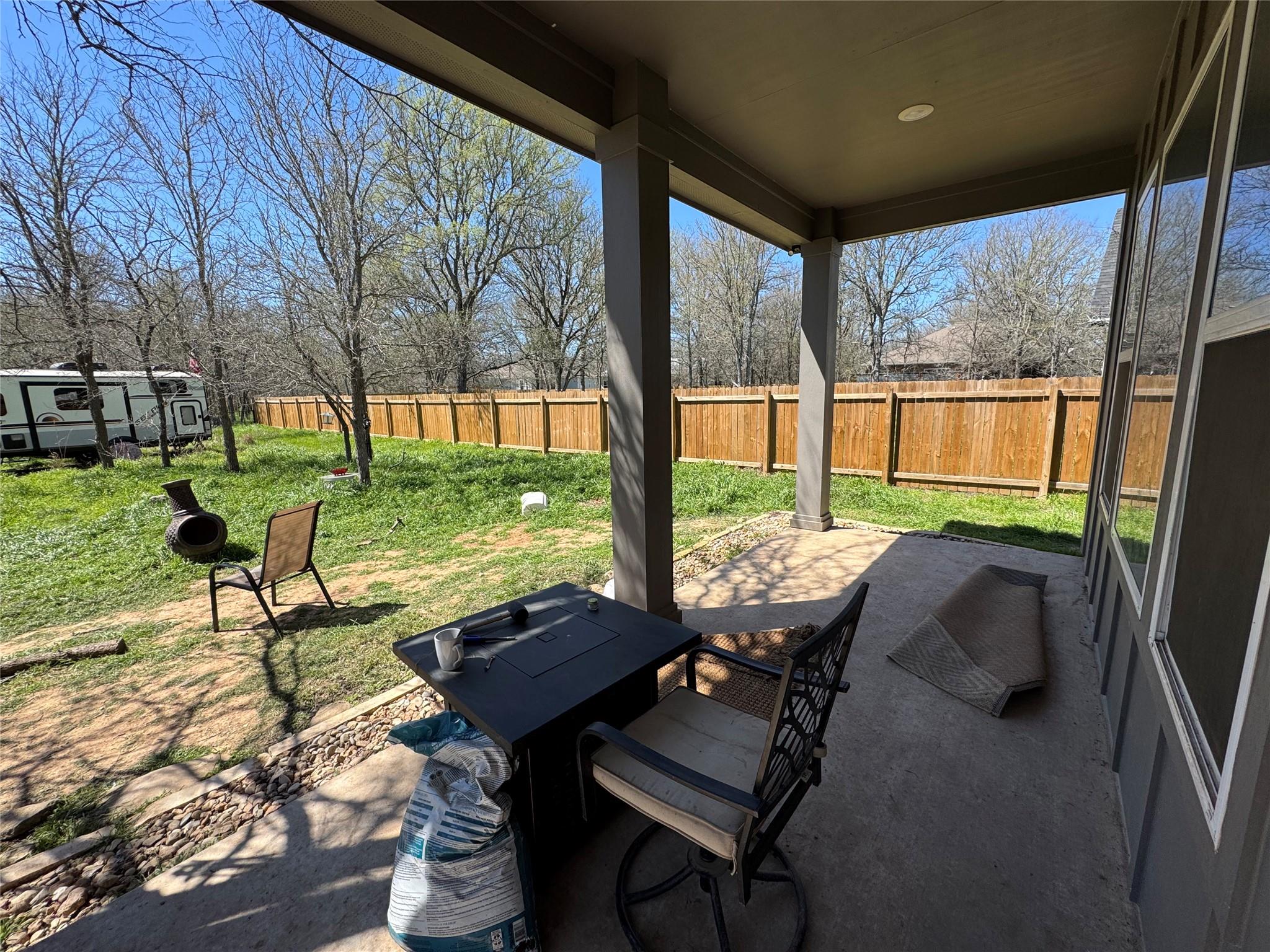 109 Mokulua Ln, Bastrop, TX 78602