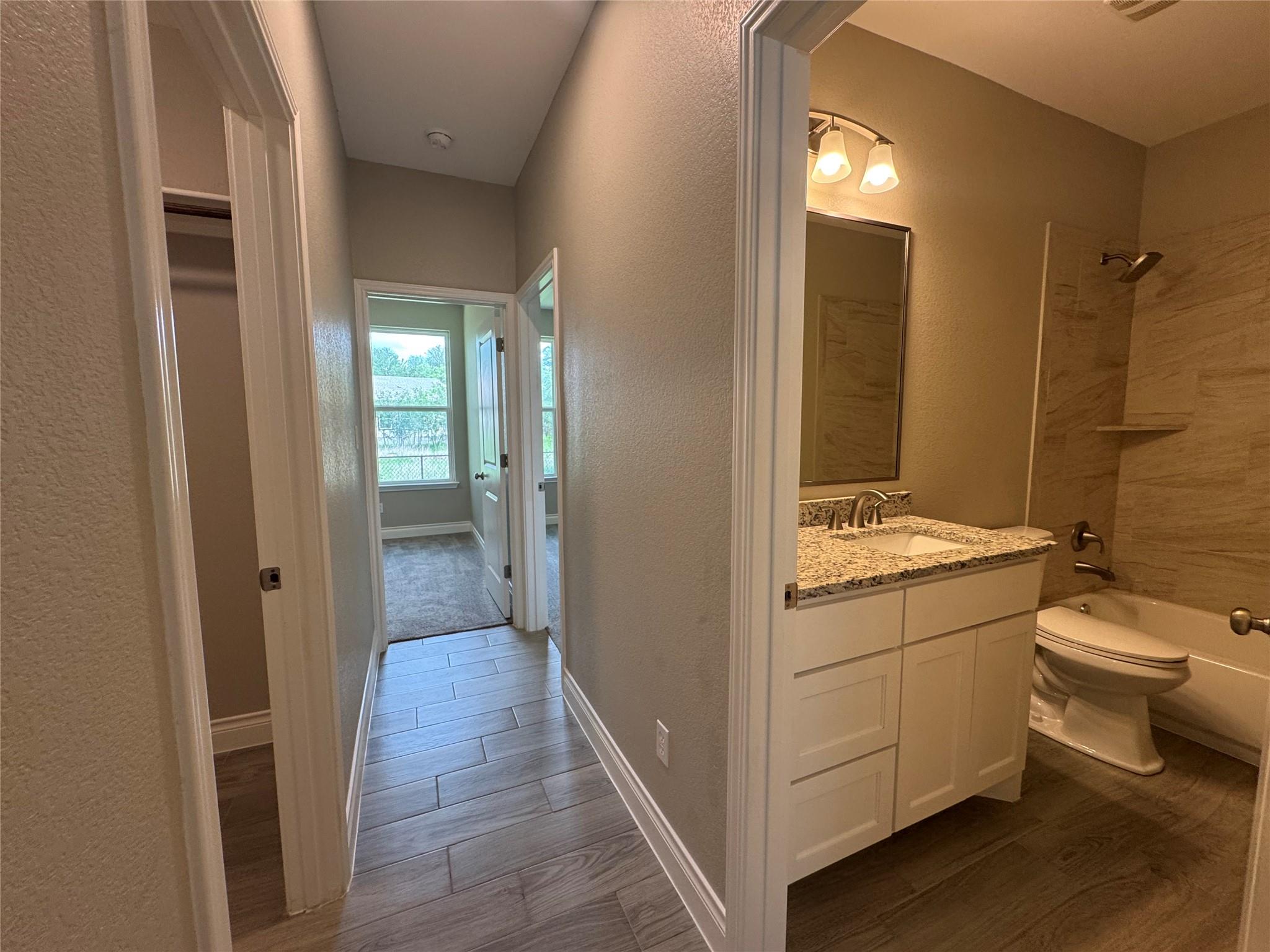 109 Mokulua Ln, Bastrop, TX 78602