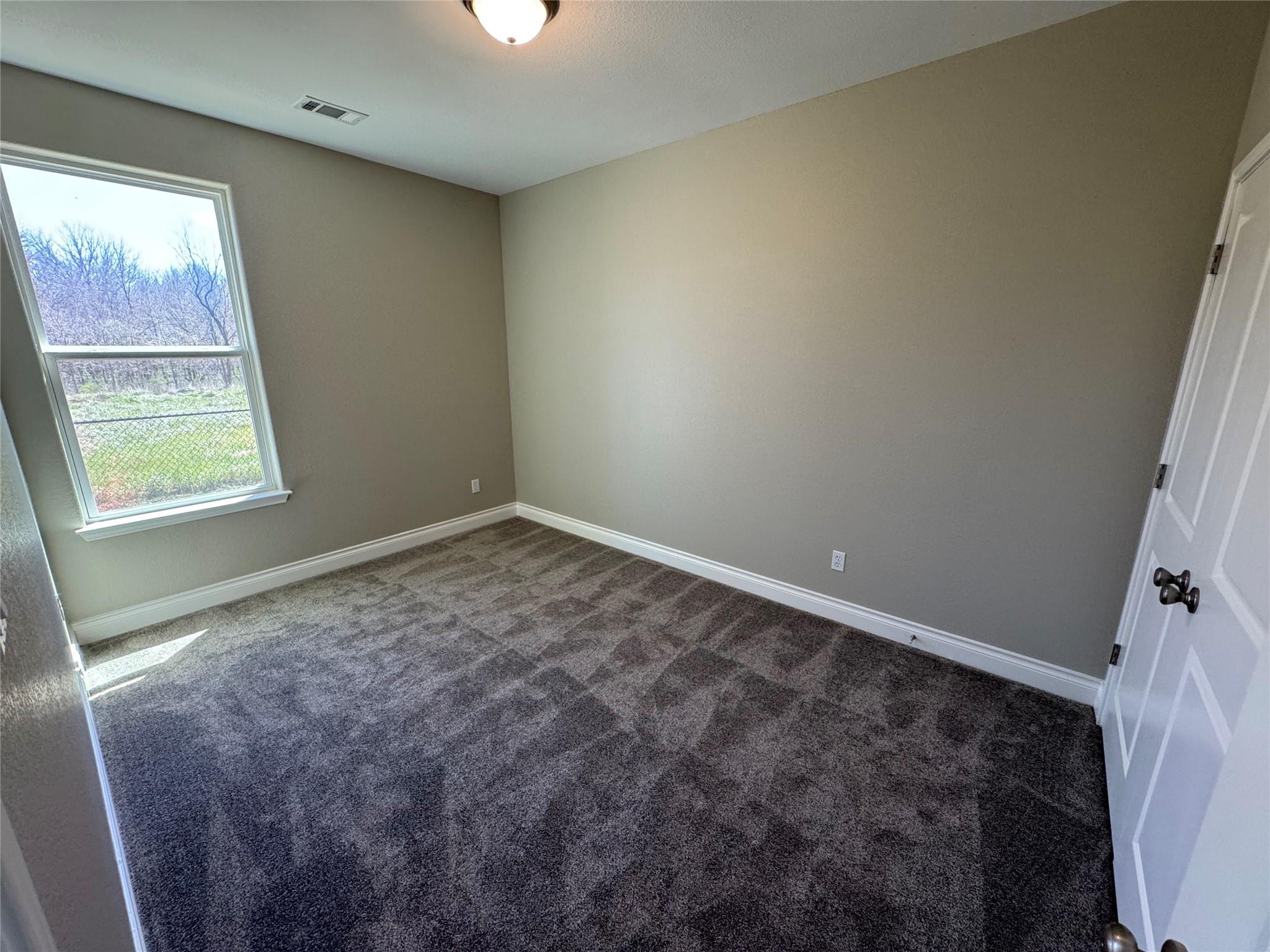 109 Mokulua Ln, Bastrop, TX 78602