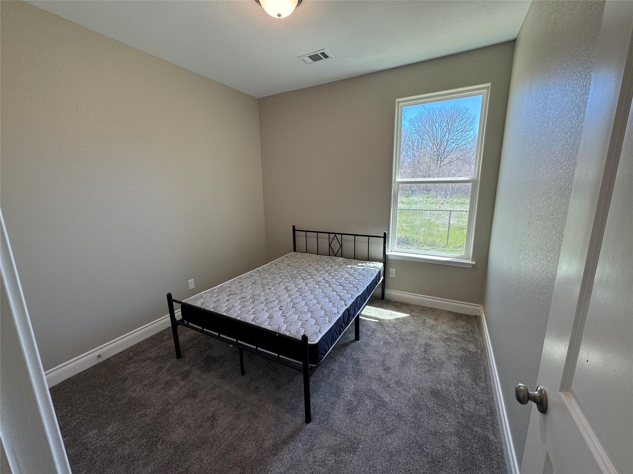 109 Mokulua Ln, Bastrop, TX 78602