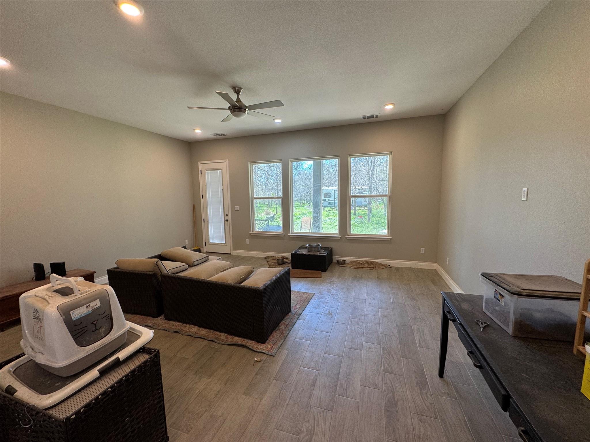 109 Mokulua Ln, Bastrop, TX 78602