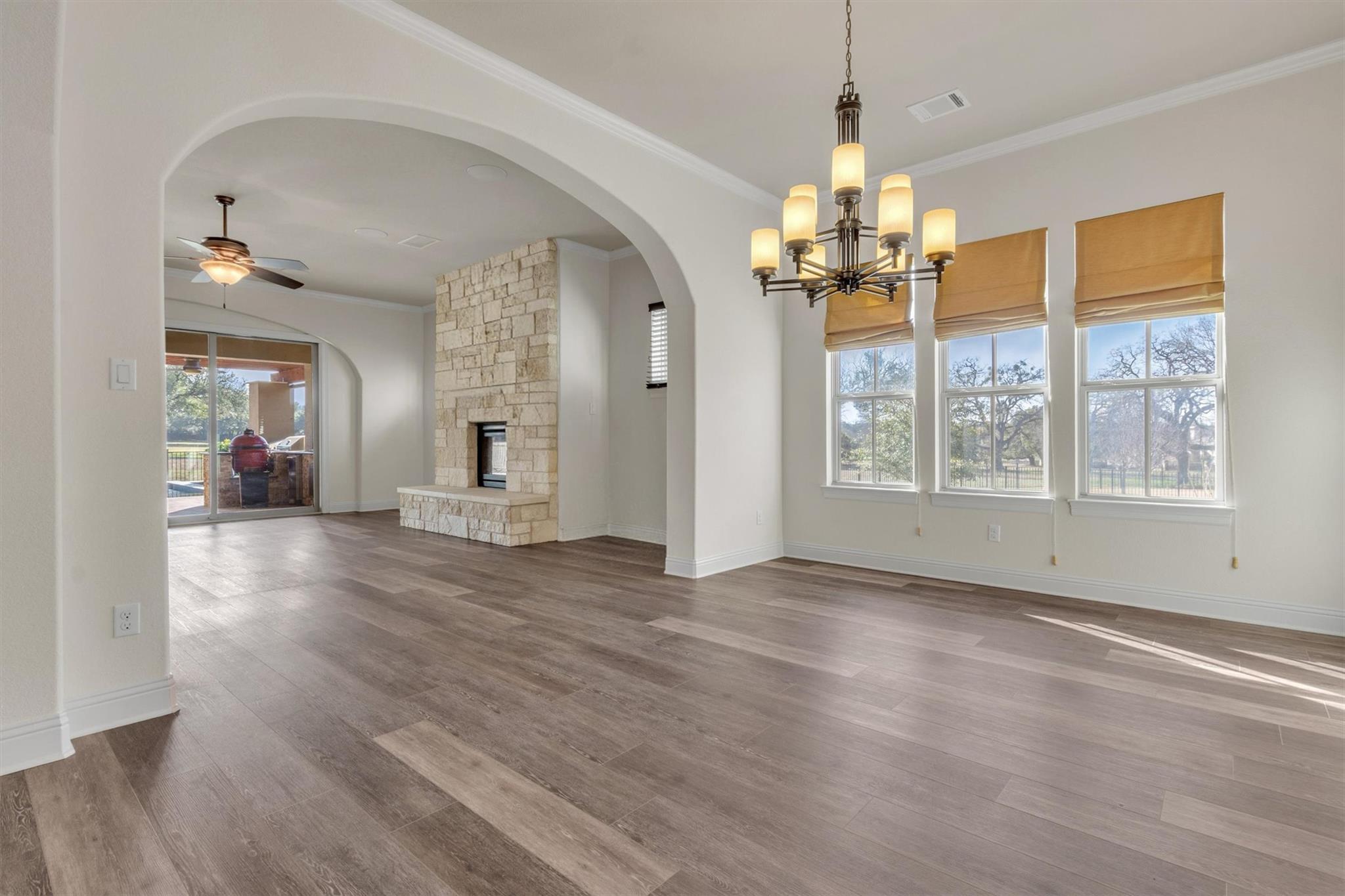 216 Cimarron Hills Trl E, Georgetown, TX 78628