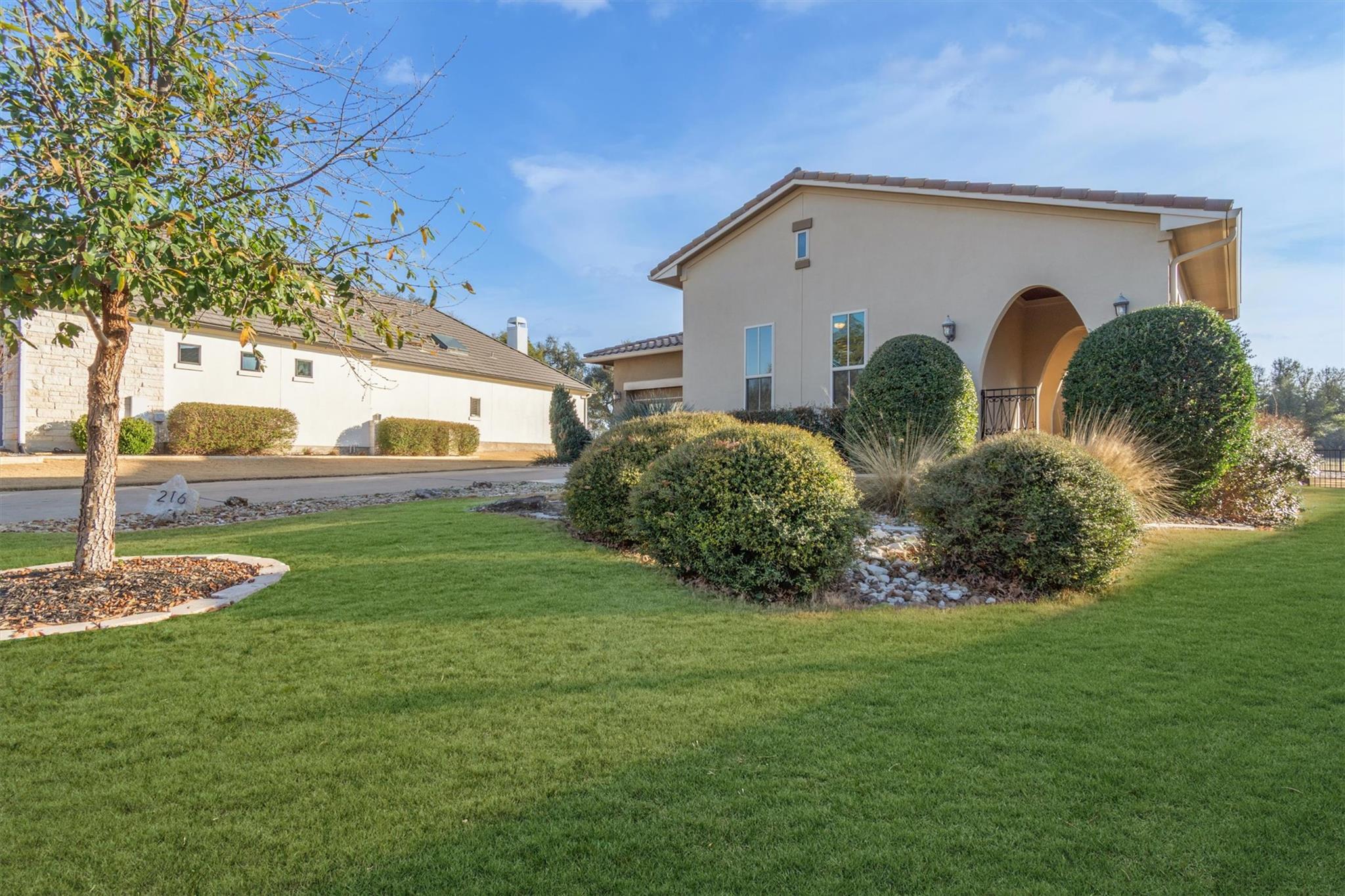216 Cimarron Hills Trl E, Georgetown, TX 78628