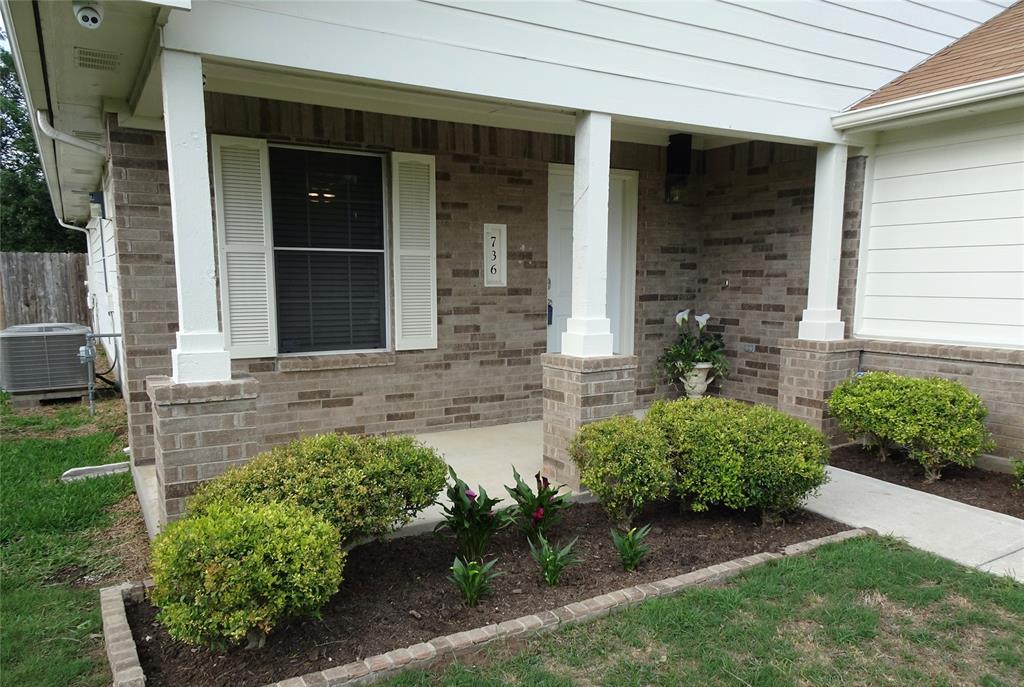 736 Blair Ave, Bastrop, TX 78602