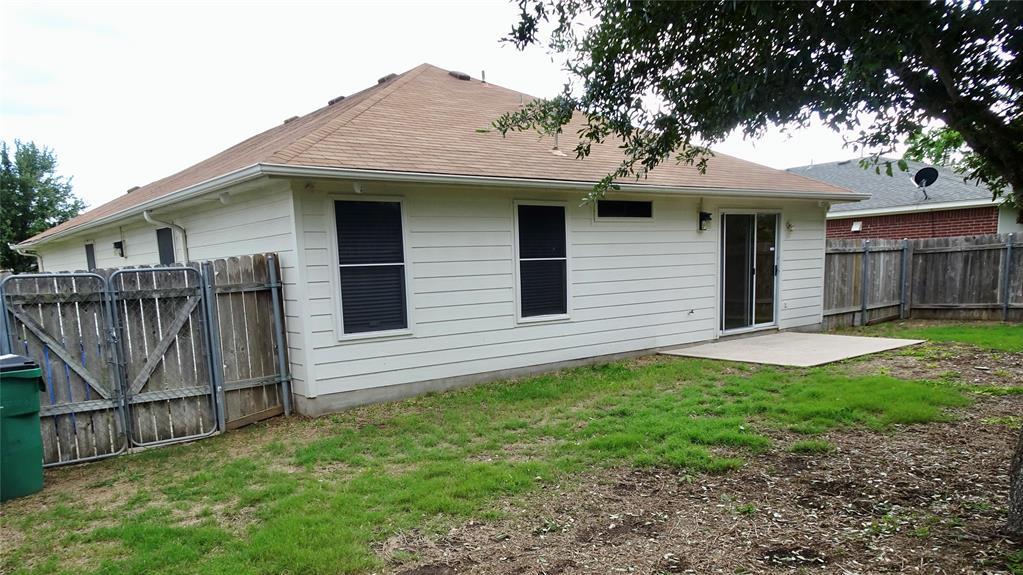 736 Blair Ave, Bastrop, TX 78602