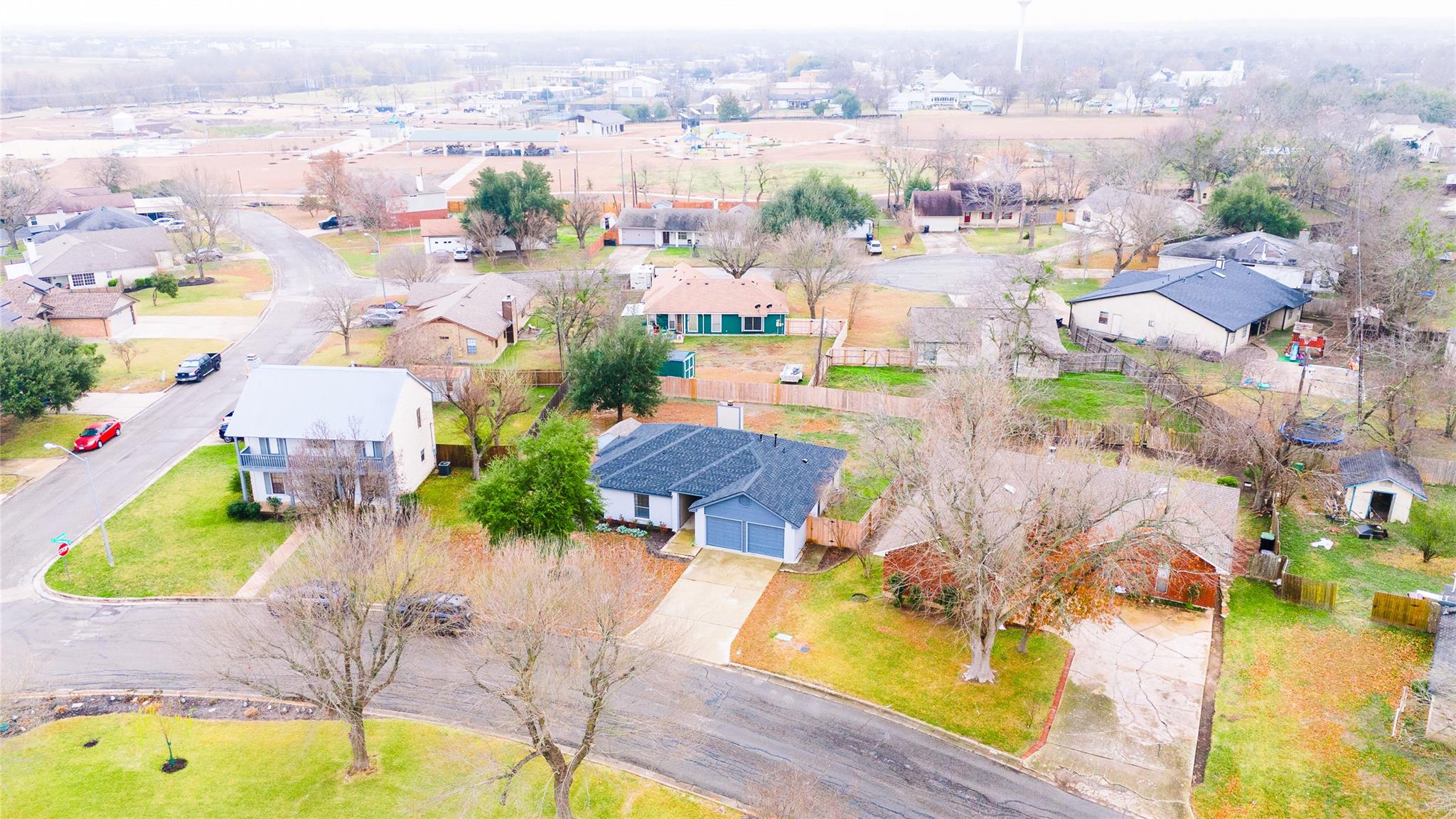 108 Cottonwood Dr, Hutto, TX 78634