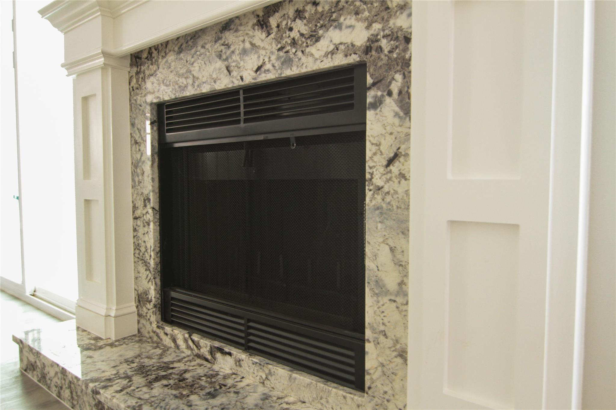 108 Cottonwood Dr, Hutto, TX 78634