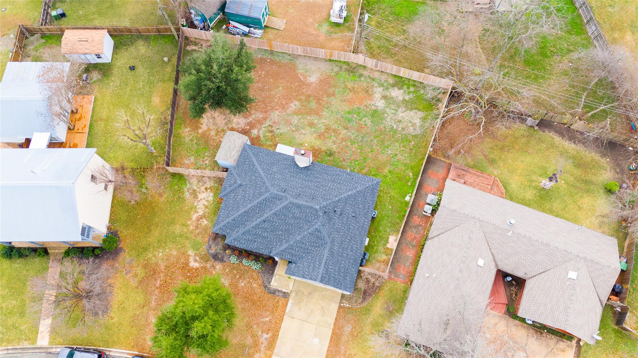 108 Cottonwood Dr, Hutto, TX 78634