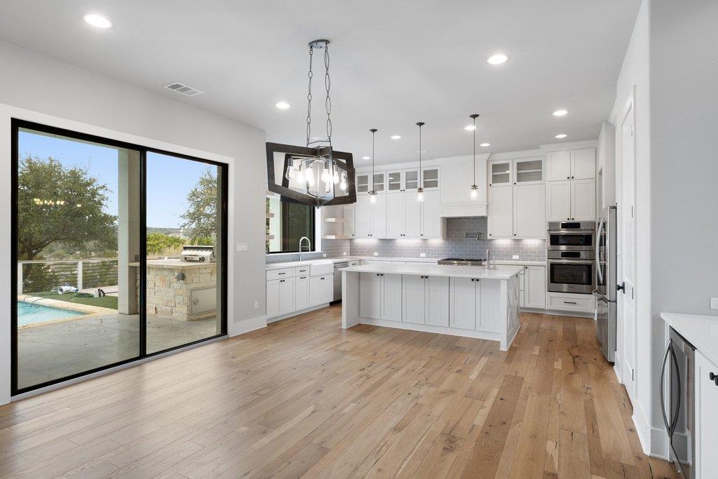 821 S Angel Light Dr, Spicewood, TX 78669