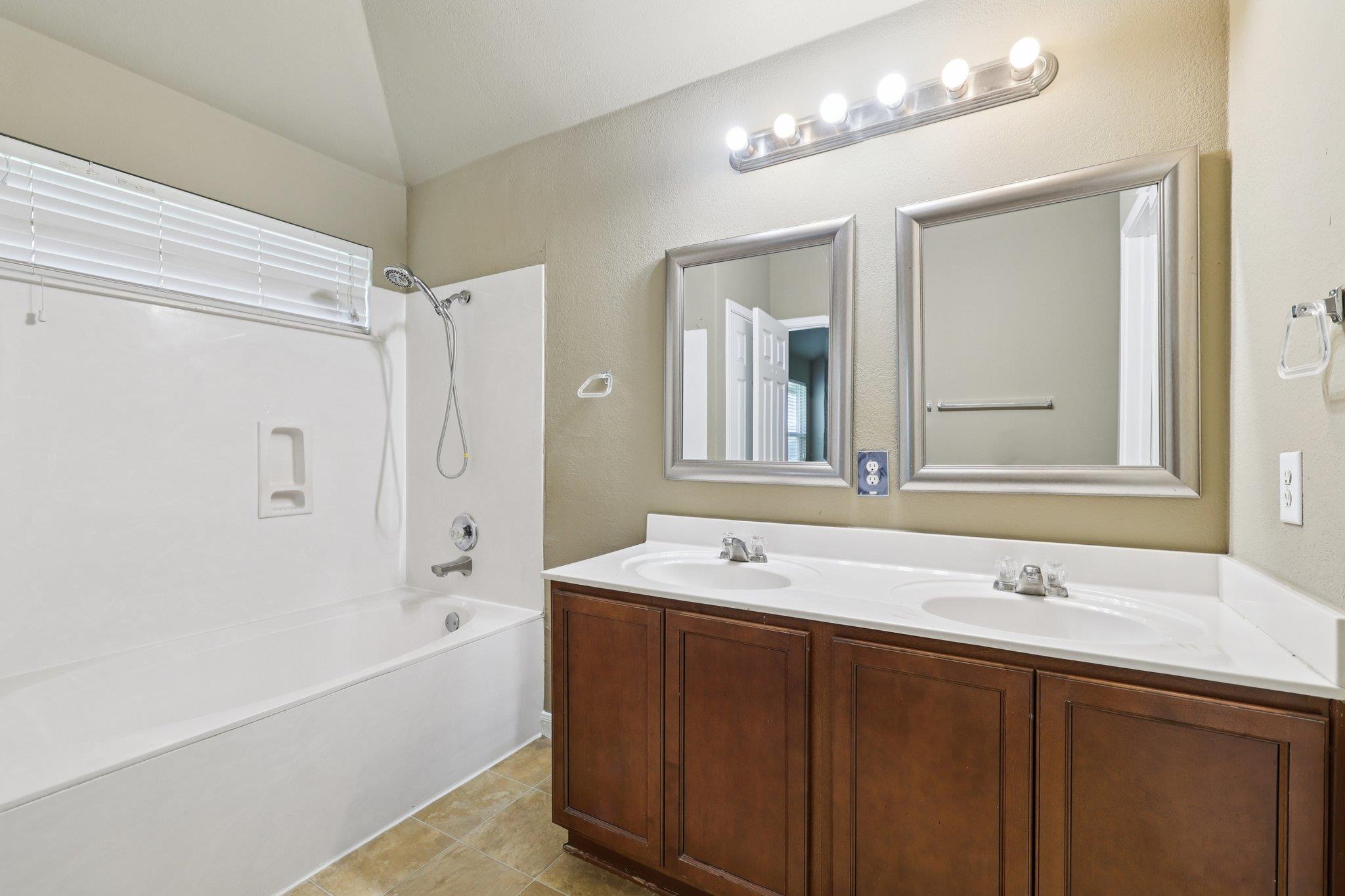 105 Casita Cv, San Marcos, TX 78666