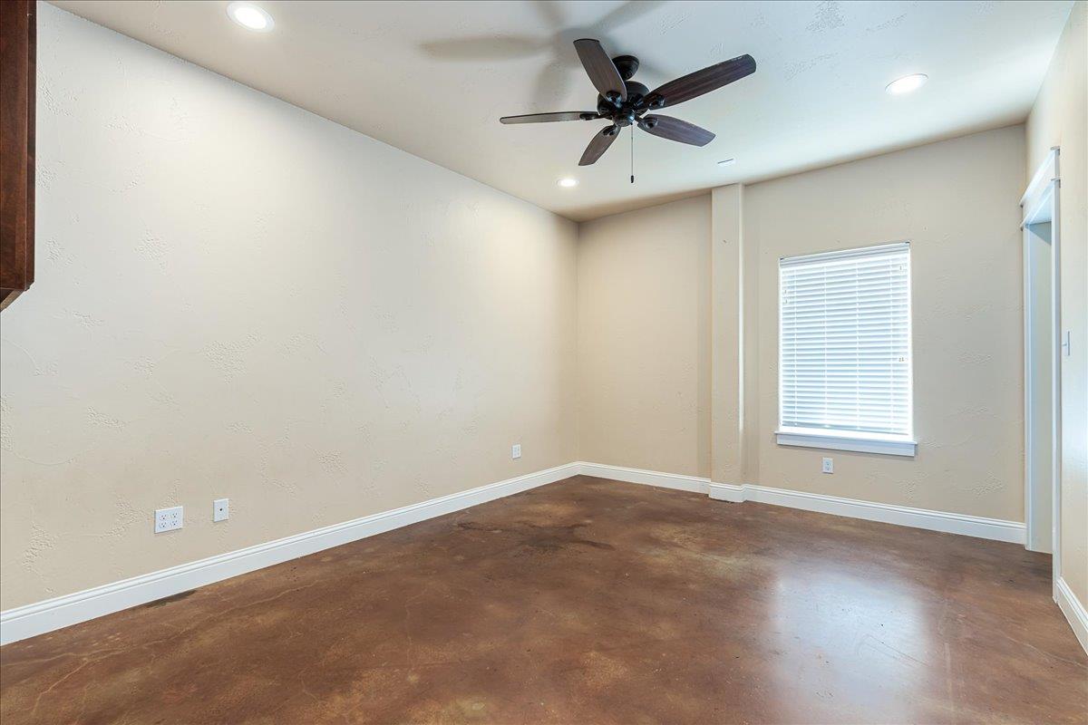 300 County Road 407, Spicewood, TX 78669