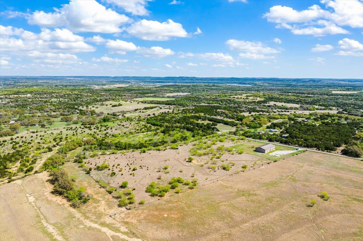 300 County Road 407, Spicewood, TX 78669