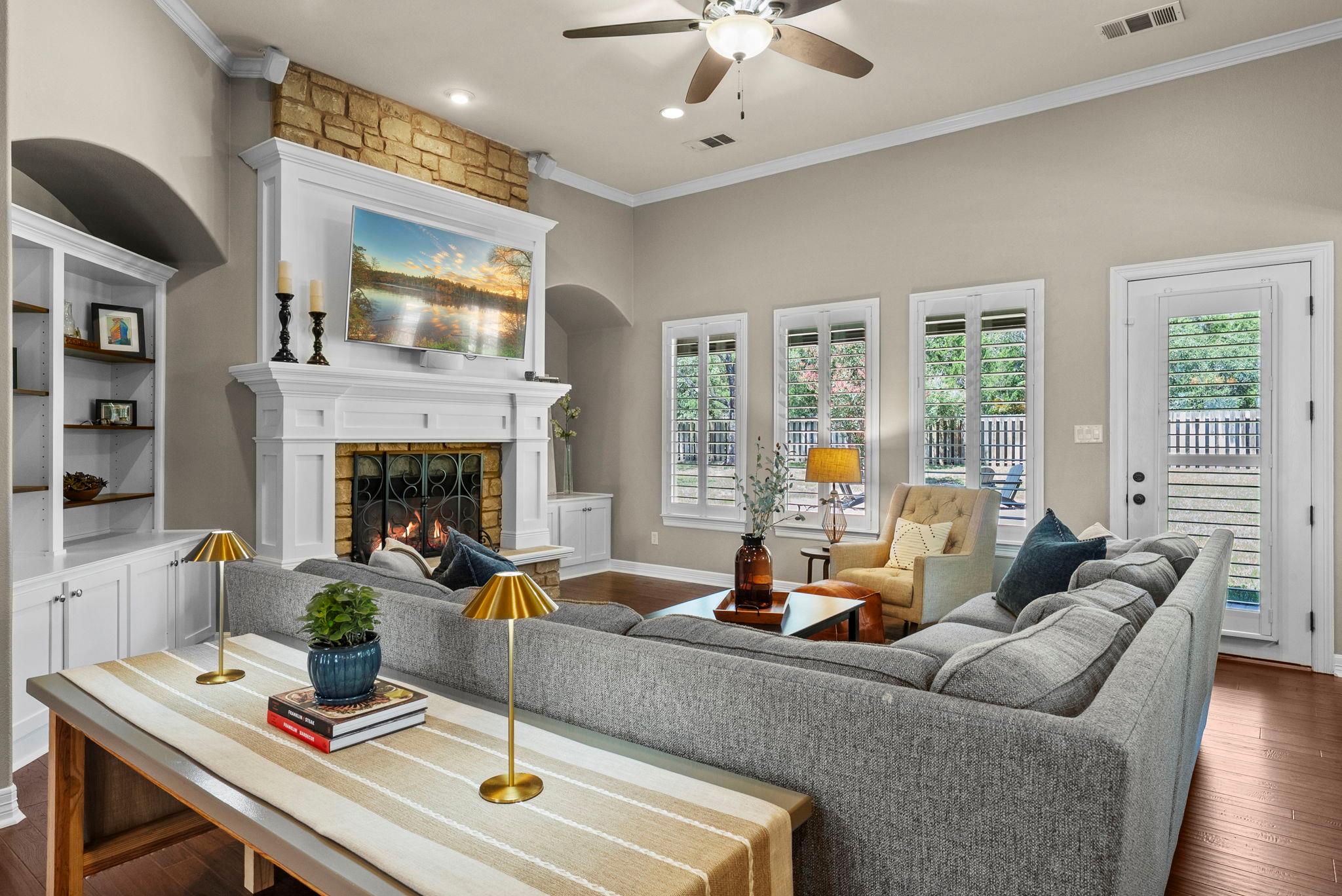 126 Foxwood Trl, Marble Falls, TX 78654