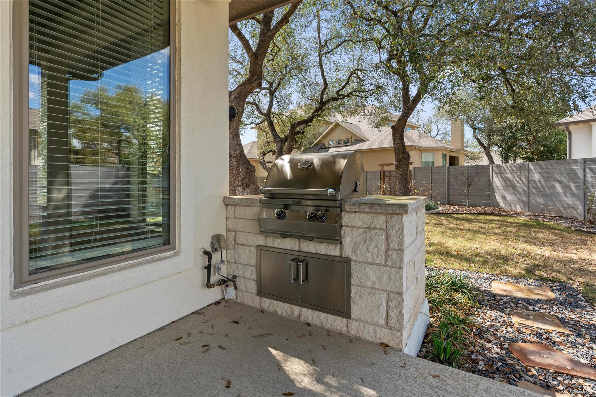 305 Arrowhead Mound Rd, Georgetown, TX 78628