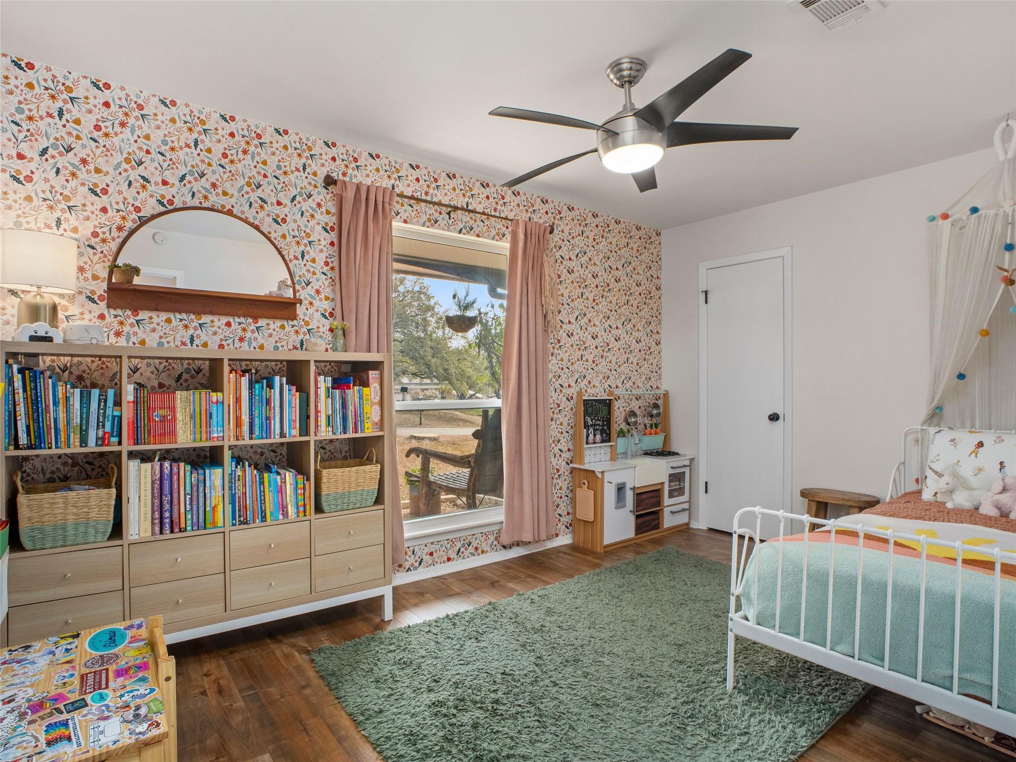 6510 Sunstrip Dr, Austin, TX 78745