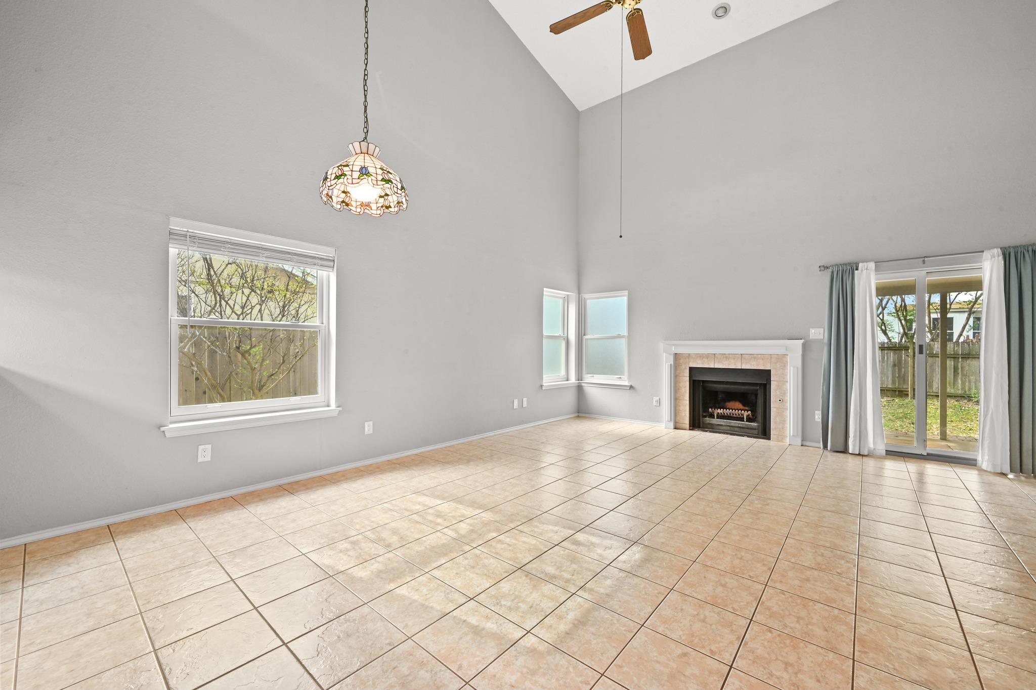 4009 Alexandria Dr, Austin, TX 78749