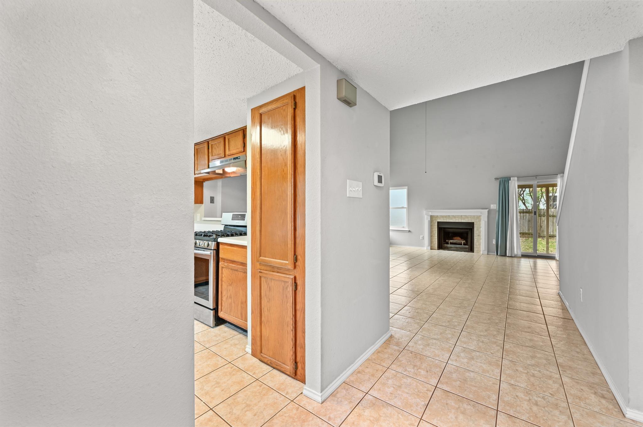 4009 Alexandria Dr, Austin, TX 78749