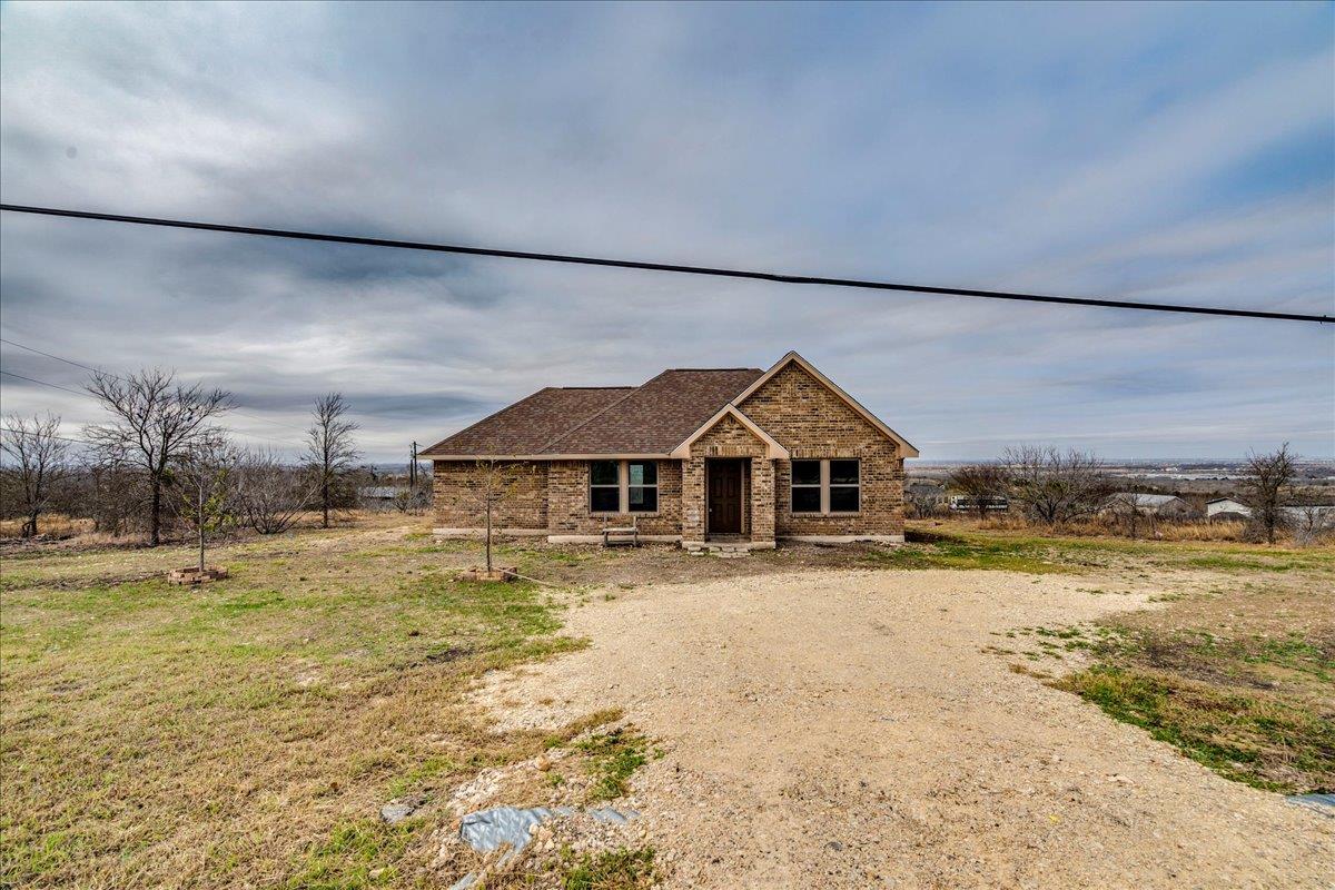 1092 Engelke Rd, Niederwald, TX 78640