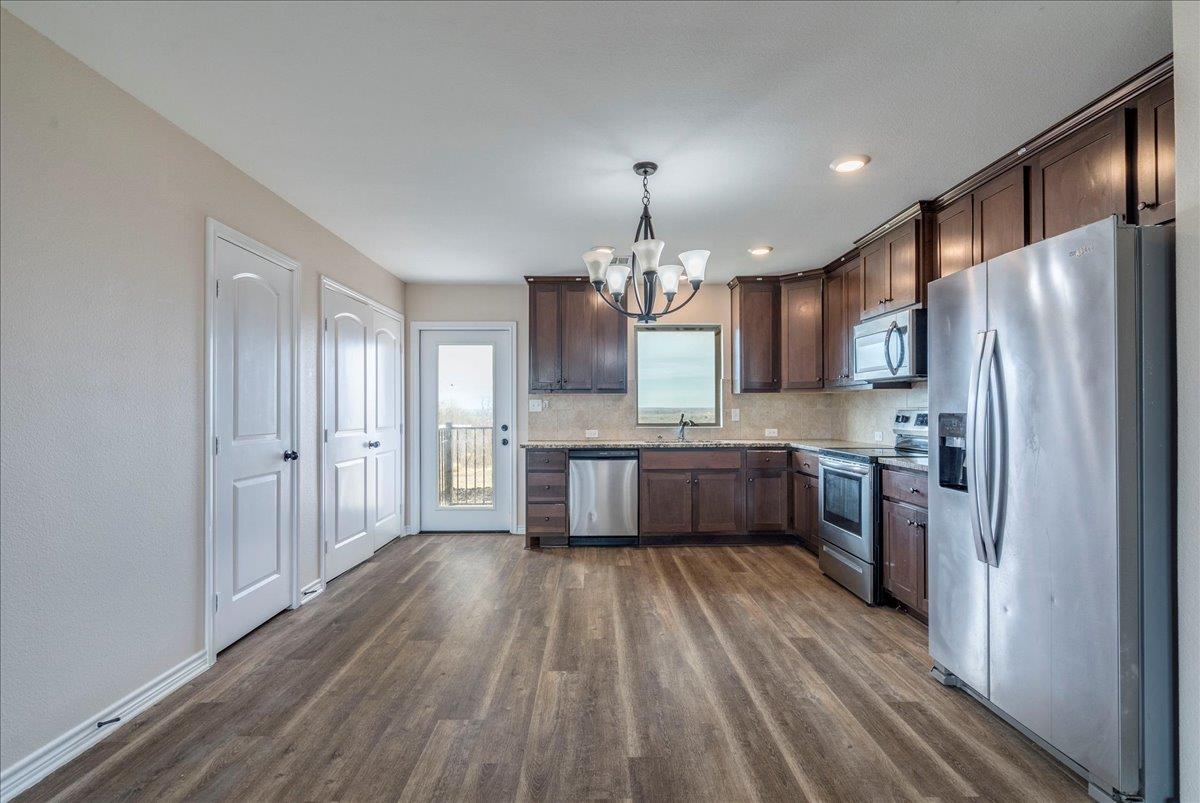 1092 Engelke Rd, Niederwald, TX 78640