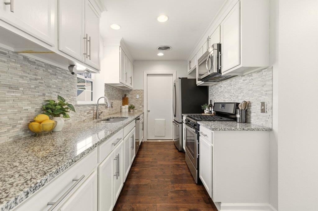 8100 Stillwood Ln, Austin, TX 78757