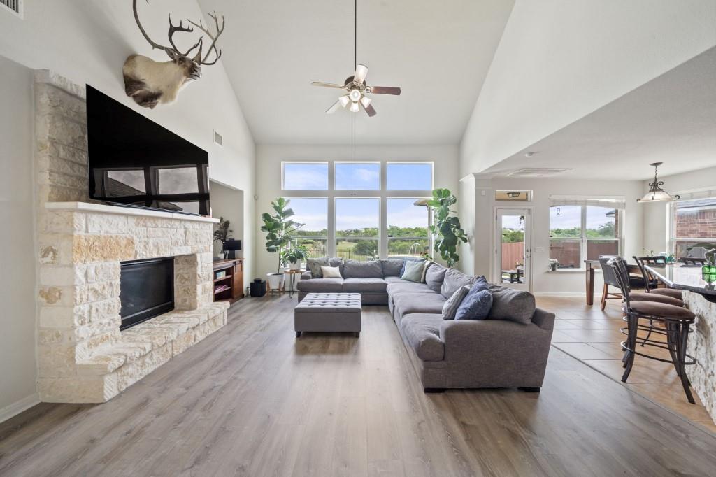 1581 Grassy Field Rd, Austin, TX 78737